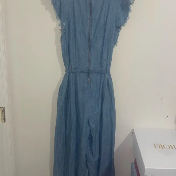 Blue Vince Camuto jumpsuit. - Picture 4 of 5